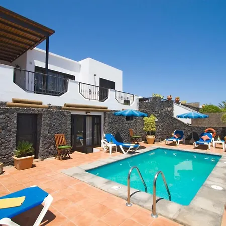 4 Bedroom Saturn With Private Heated Pool بويرتو ذيل كارمين